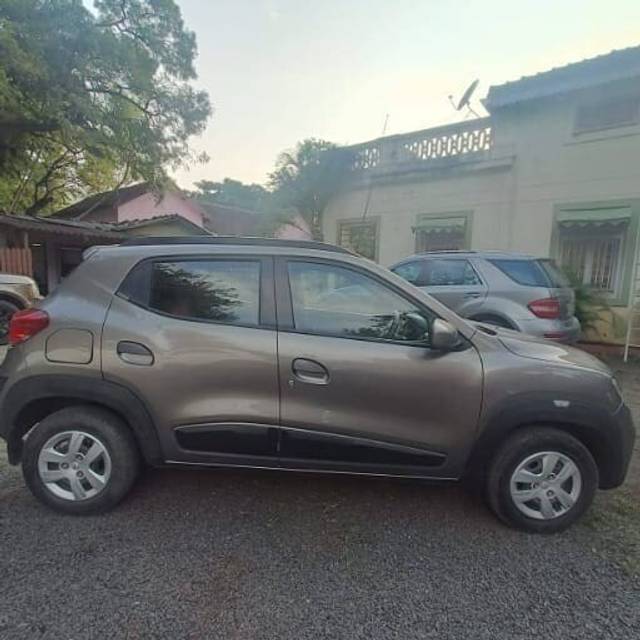 https://images10.gaadi.com/usedcar_image/3582783/original/img2873761__used_car_2873761_1695245659.png?imwidth=6401