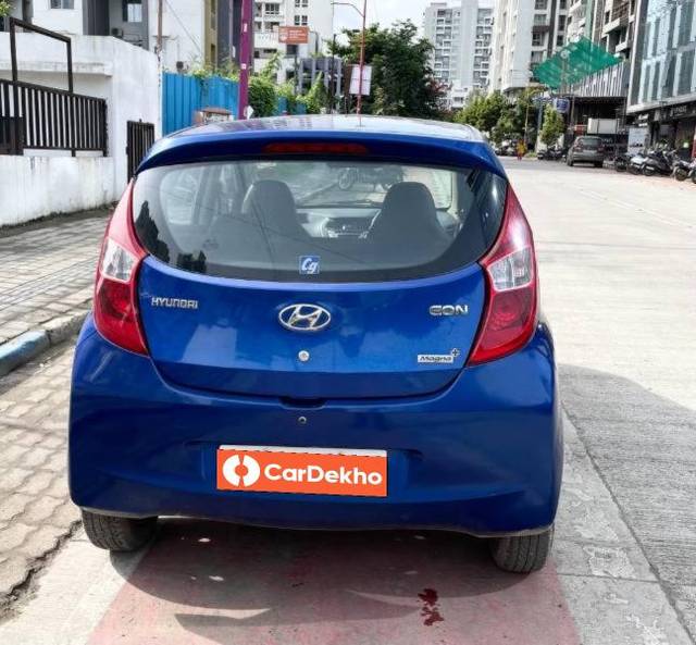 https://images10.gaadi.com/usedcar_image/3582857/original/processed_9a80c505-b0a1-45e1-bbe6-99a306b16056.jpeg?imwidth=6401