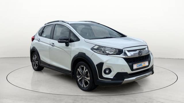 https://images10.gaadi.com/usedcar_image/3582936/original/slot__10DB86-1.JPG?imwidth=6400