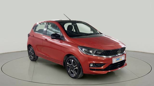https://images10.gaadi.com/usedcar_image/3582957/original/slot__10569350719-06c6d4c29a0d4233805043a2fee34729-Exterior-7.jpg?imwidth=6400