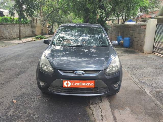 https://images10.gaadi.com/usedcar_image/3582982/original/processed_img2873898__used_car_2873898_1695274145.jpg?imwidth=6400