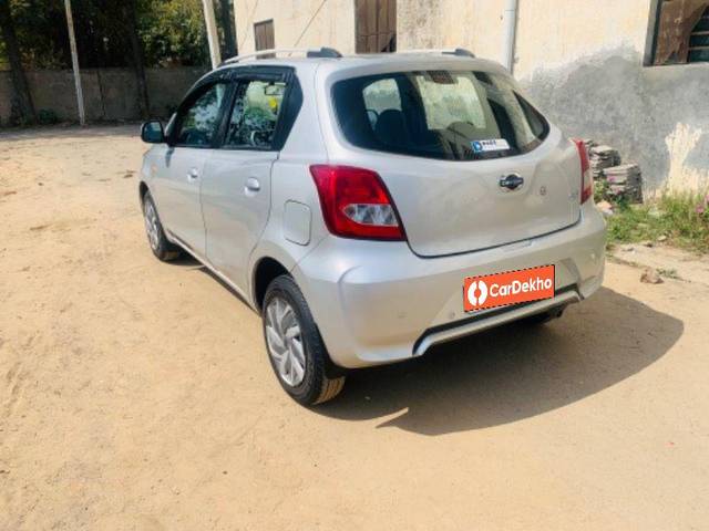 https://images10.gaadi.com/usedcar_image/3583028/original/processed_b18d1068-3477-4a09-8544-7e3437712c7a.jpeg?imwidth=6402