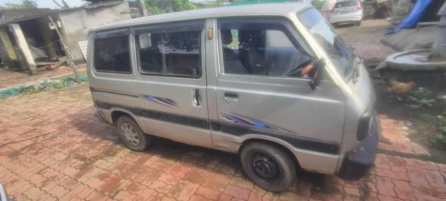 https://images10.gaadi.com/usedcar_image/3583095/original/processed_56309913-685b-4940-ab33-a6812bf2bf55.jpg?imwidth=6400