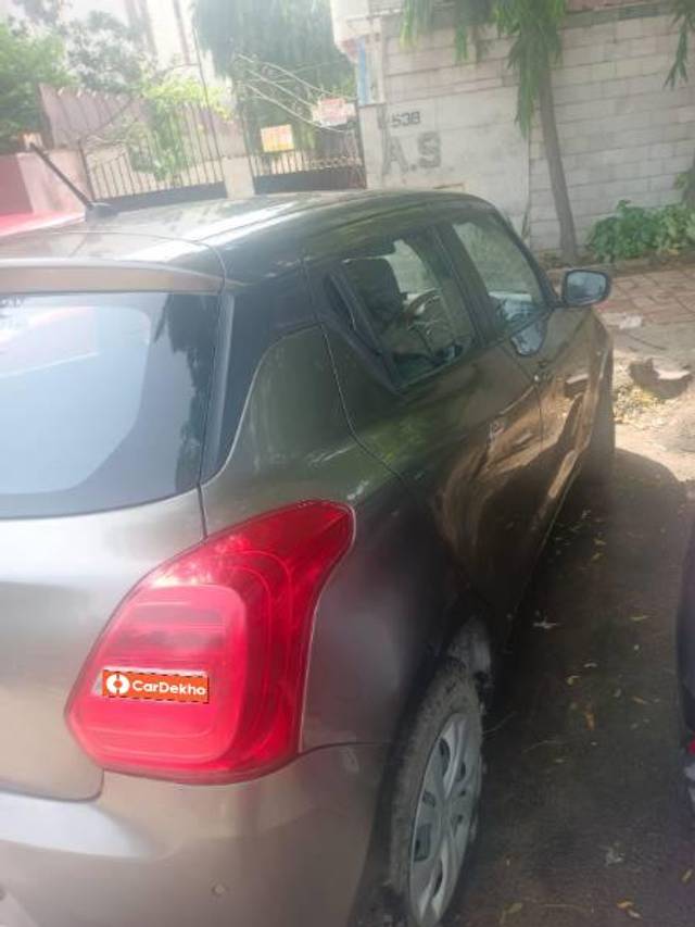 https://images10.gaadi.com/usedcar_image/3583098/original/processed_3e8639e3-3b36-4e1e-afbf-8c706745f0b1.jpg?imwidth=6401