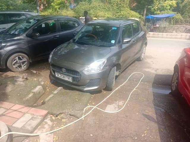 https://images10.gaadi.com/usedcar_image/3583098/original/processed_f520a634-e2a0-4eaf-b29b-c9f3b872871b.jpg?imwidth=6402