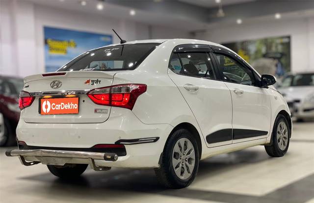 https://images10.gaadi.com/usedcar_image/3583130/original/processed_img2874006__used_car_2874006_1695278307.jpg?imwidth=6401