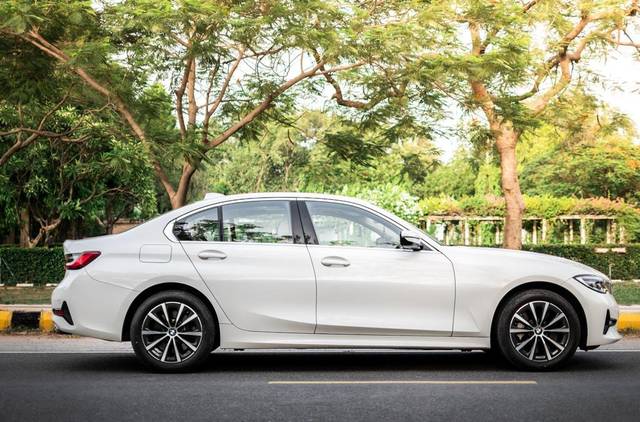 https://images10.gaadi.com/usedcar_image/3583144/original/usedcar_e96bec08_8da7_4ea8_95c7_7135c3a717a4_6131695278581_1695278600.jpeg?imwidth=6401