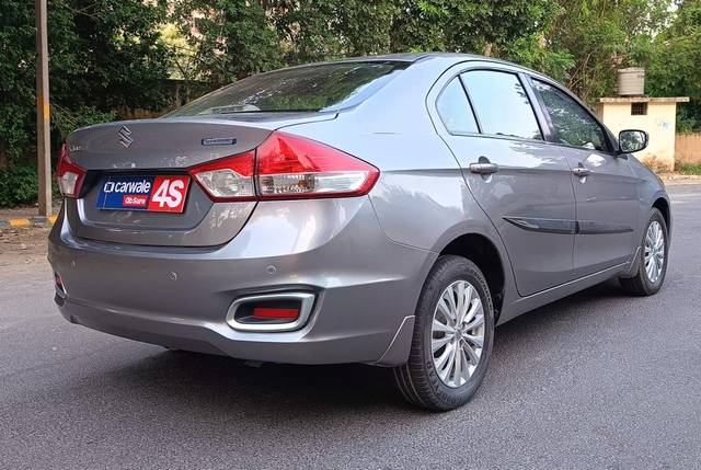 https://images10.gaadi.com/usedcar_image/3583145/original/processed_img2874017__used_car_2874017_1695278889.jpg?imwidth=6401