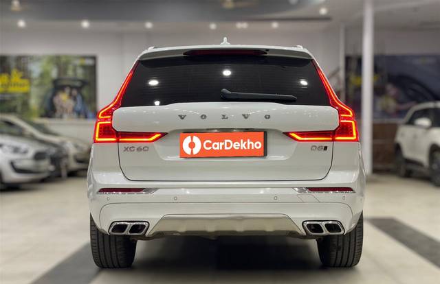 https://images10.gaadi.com/usedcar_image/3583177/original/processed_img2874041__used_car_2874041_1695280358.jpg?imwidth=6402
