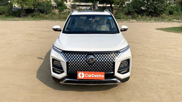 https://images10.gaadi.com/usedcar_image/3583188/original/processed_img2874051__used_car_2874051_1695639209.jpg?imwidth=6400