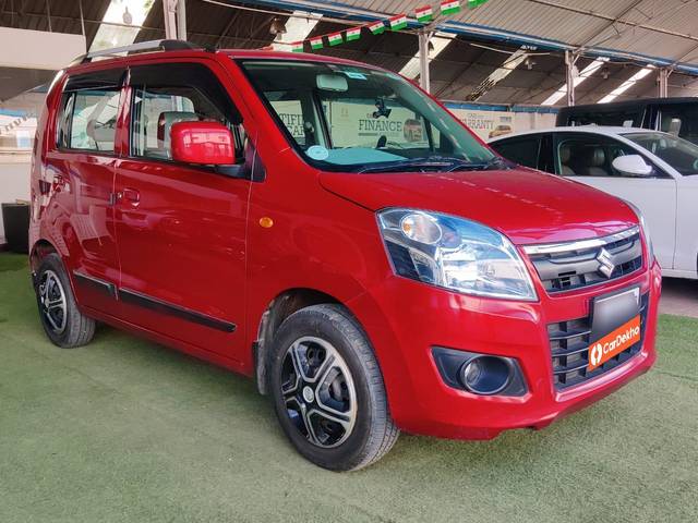 https://images10.gaadi.com/usedcar_image/3583191/original/processed_img2874054__used_car_2874054_1695280901.jpg?imwidth=6401