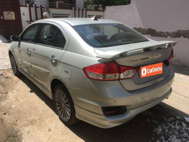 https://images10.gaadi.com/usedcar_image/3583193/original/processed_bd0138ba-0863-4193-a027-72deb11d7ea3.jpeg?imwidth=6402