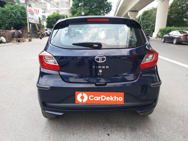 https://images10.gaadi.com/usedcar_image/3583253/original/processed_img2874106__used_car_2874106_1695284388.jpg?imwidth=6402