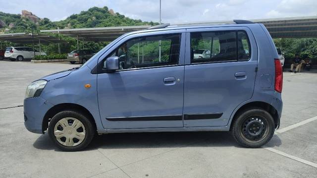 https://images10.gaadi.com/usedcar_image/3583295/original/14__VCC_IMG_1694672777207_1788781_95_1694672999.jpg?imwidth=6401