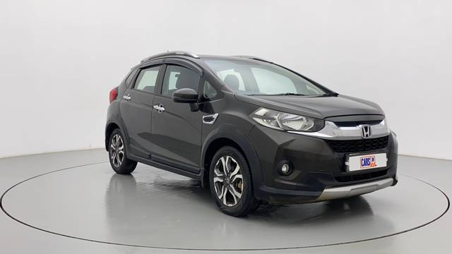 https://images10.gaadi.com/usedcar_image/3583328/original/78aebaa9-b11d-44f1-843c-55806cc05f16__43.jpg?imwidth=6400