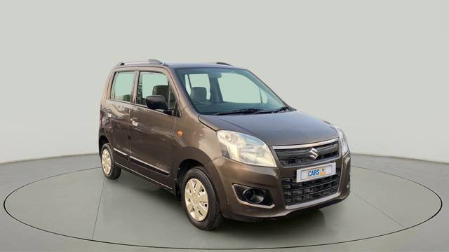 https://images10.gaadi.com/usedcar_image/3583334/original/slot__12315555799-f2d9a1ac46764a69b13c2d0494c01af2-Exterior-7.jpg?imwidth=6400