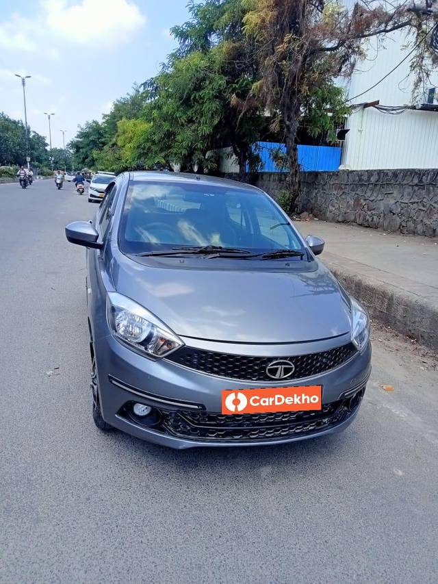 https://images10.gaadi.com/usedcar_image/3583394/original/processed_img2874218__used_car_2874218_1695287744.jpg?imwidth=6400