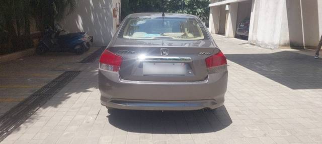 https://images10.gaadi.com/usedcar_image/3583425/original/14__VCC_1788854_96_1694680018.jpg?imwidth=6402
