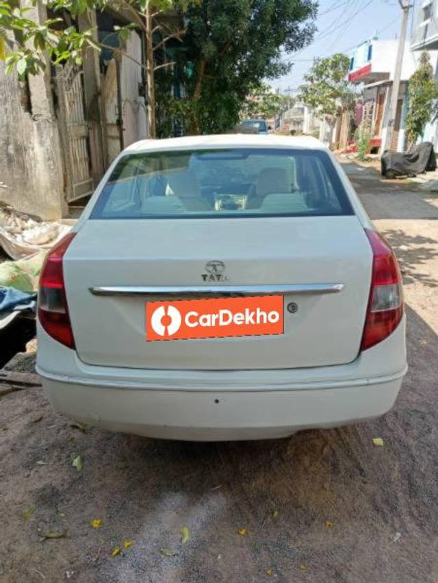 https://images10.gaadi.com/usedcar_image/3583448/original/processed_7824a8bb-cec7-4b5b-9cc2-d3cefef4f562.jpg?imwidth=6402