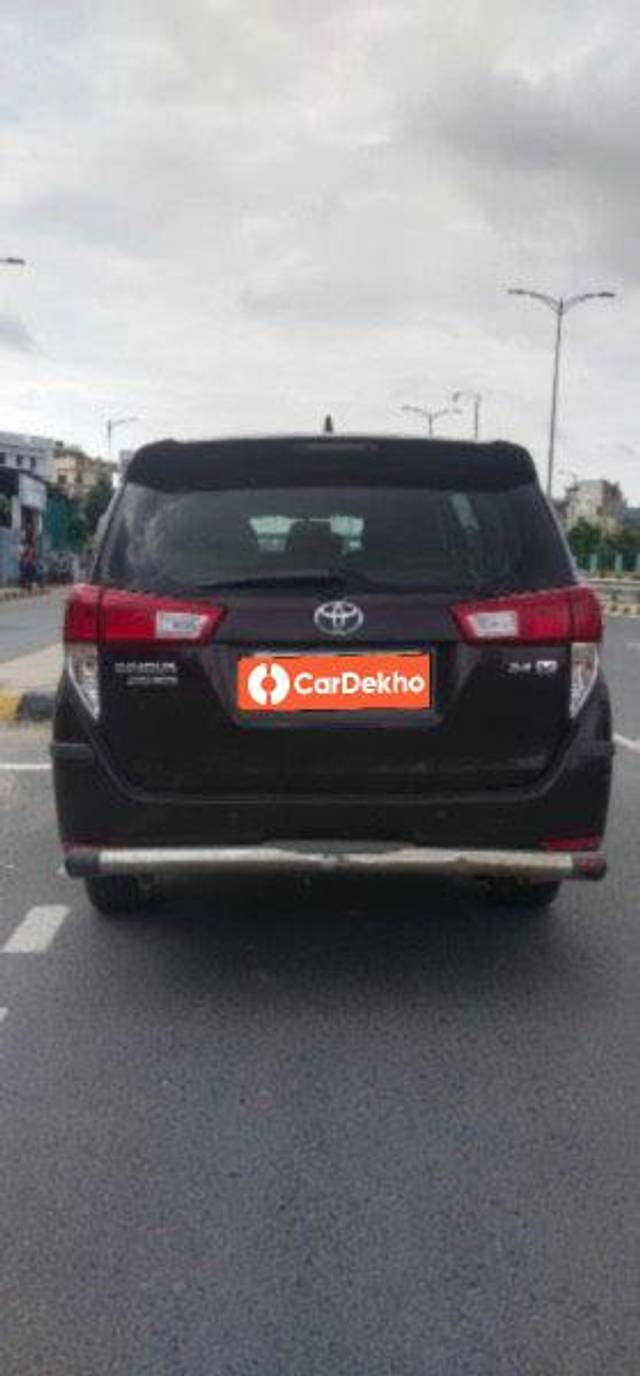 https://images10.gaadi.com/usedcar_image/3583490/original/processed_b8e9034d-b6b7-45c0-b969-f99a114a3fe1.jpeg?imwidth=6402