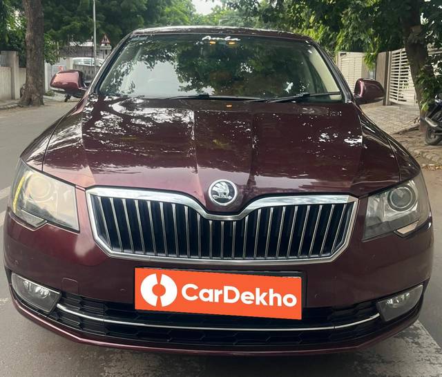 https://images10.gaadi.com/usedcar_image/3583495/original/processed_usedcar_1_11461695290158_1695290219.jpg?imwidth=6400