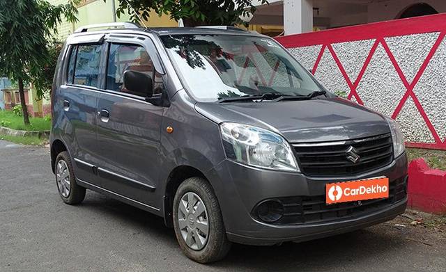 https://images10.gaadi.com/usedcar_image/3583496/original/processed_usedcar_9_2471695290708_1695290731.jpg?imwidth=6400