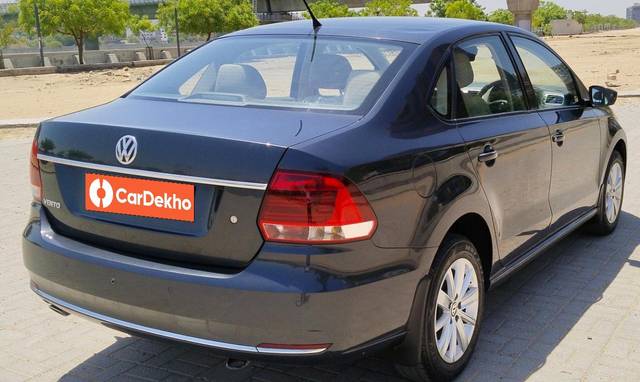 https://images10.gaadi.com/usedcar_image/3583533/original/processed_usedcar_15_11461695291732_1695291778.jpg?imwidth=6402