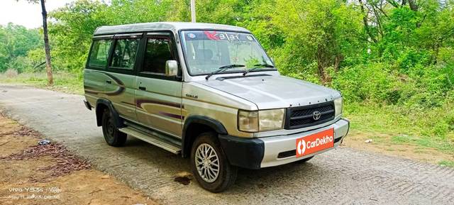 https://images10.gaadi.com/usedcar_image/3583632/original/processed_42b38338-ee96-4ded-aba5-d826d8652cc4.jpg?imwidth=6400