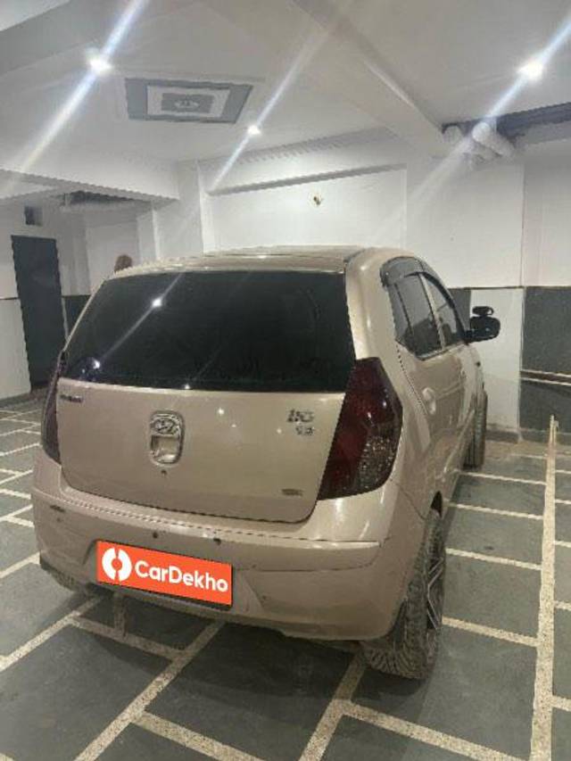https://images10.gaadi.com/usedcar_image/3583656/original/processed_f2c9a912-9681-49eb-bdef-674e0fec26d0.jpeg?imwidth=6402