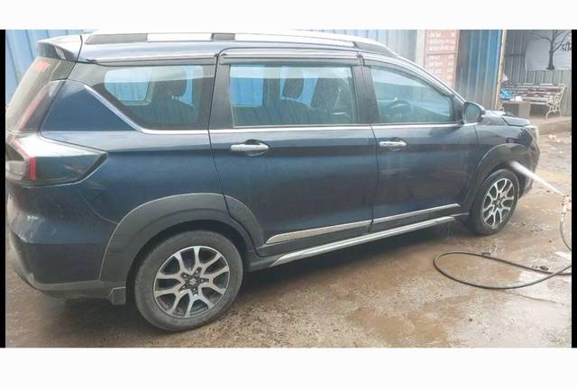 https://images10.gaadi.com/usedcar_image/3583702/original/processed_6e3c88cb-943c-459a-bf05-4be4b7f509a3.jpg?imwidth=6401