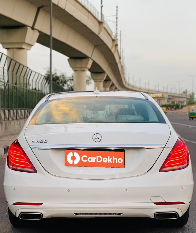 https://images10.gaadi.com/usedcar_image/3583744/original/processed_img2874468__used_car_2874468_1695303912.jpg?imwidth=6402