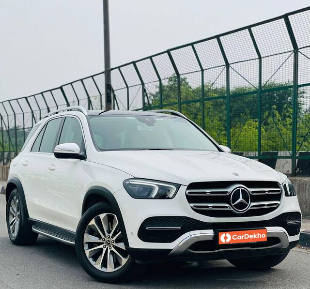 https://images10.gaadi.com/usedcar_image/3583764/original/processed_img2874482__used_car_2874482_1695303009.jpg?imwidth=6400