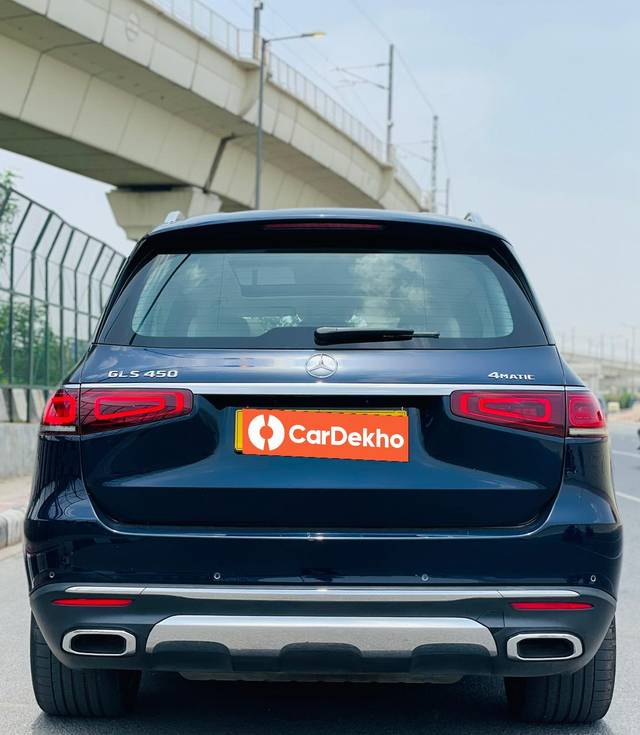 https://images10.gaadi.com/usedcar_image/3583765/original/processed_img2874483__used_car_2874483_1695302960.jpg?imwidth=6402