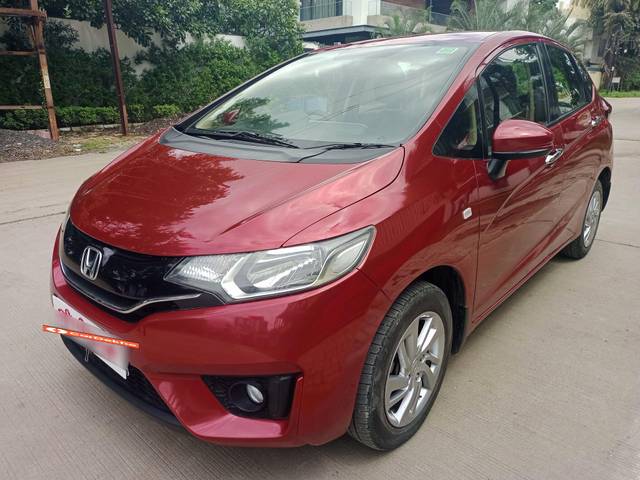 https://images10.gaadi.com/usedcar_image/3583770/original/processed_img2874487__used_car_2874487_1695300069.jpg?imwidth=6400