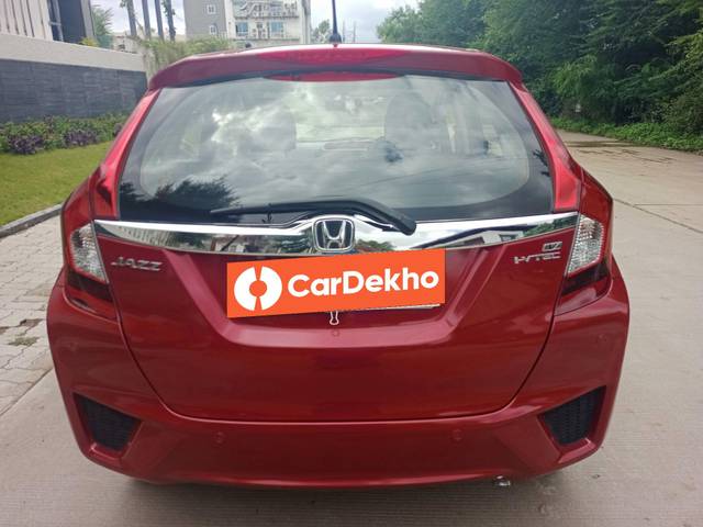 https://images10.gaadi.com/usedcar_image/3583770/original/processed_img2874487__used_car_2874487_1695300107.jpg?imwidth=6402
