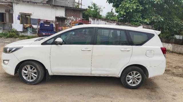https://images10.gaadi.com/usedcar_image/3584025/original/processed_01bbb7c1-a871-4cc5-86ce-eb4b81d142e0.jpg?imwidth=6402