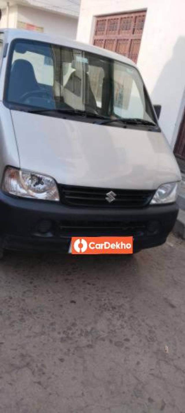 https://images10.gaadi.com/usedcar_image/3584125/original/processed_a944e5d1-401b-4efb-969f-83d7fbb0c443.jpg?imwidth=6402
