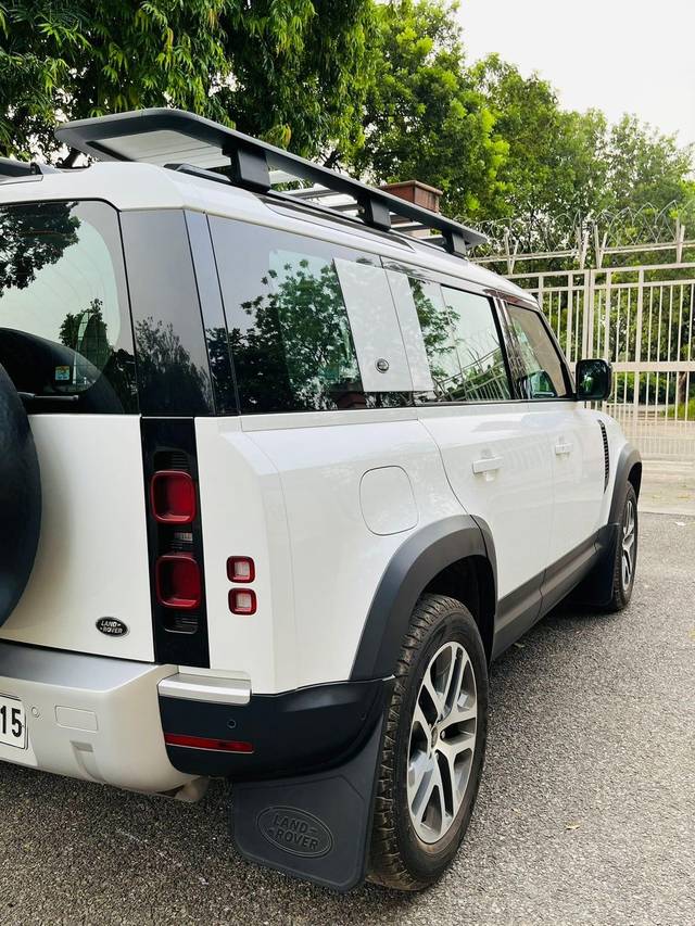 https://images10.gaadi.com/usedcar_image/3584191/original/processed_img2874604__used_car_2874604_1695317062.jpg?imwidth=6402