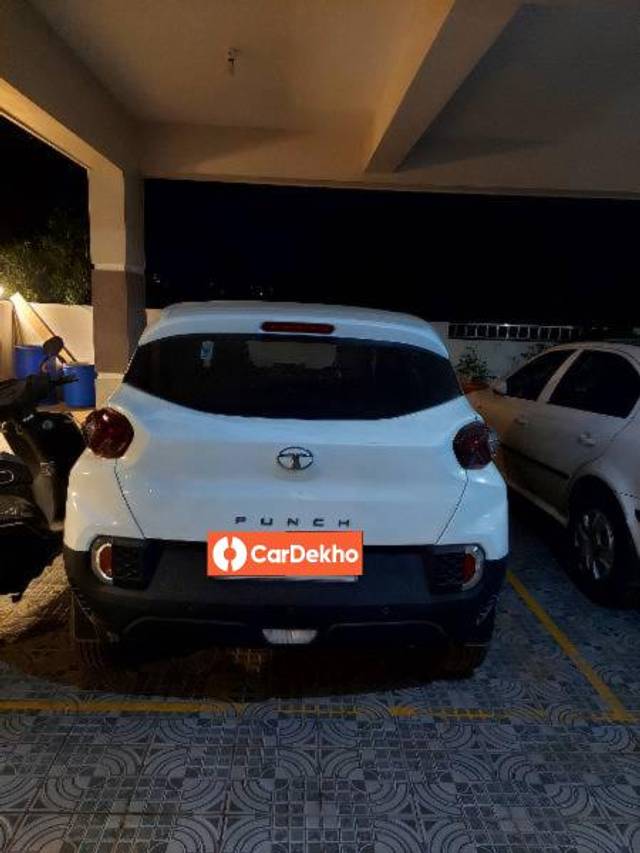 https://images10.gaadi.com/usedcar_image/3584299/original/processed_03544a8a-74ae-4574-bd12-3a73bc7448e3.jpg?imwidth=6401
