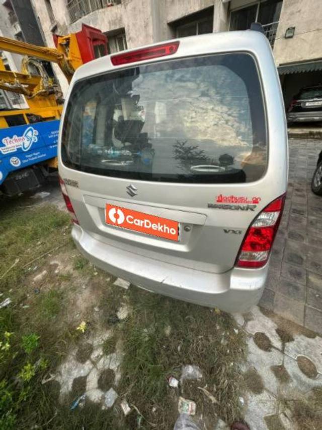 https://images10.gaadi.com/usedcar_image/3584419/original/processed_2241643f-c458-4020-a68e-e17f1ef3eda3.jpg?imwidth=6401