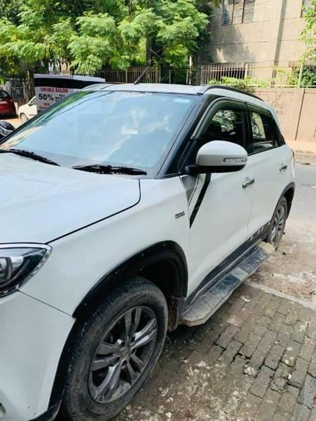 https://images10.gaadi.com/usedcar_image/3584634/original/processed_9aeef2e4-2b6a-4773-a0eb-d7bcc5debbc0.jpg?imwidth=6401