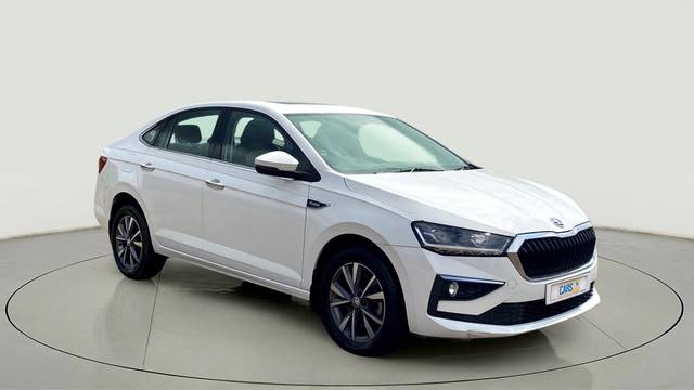 https://images10.gaadi.com/usedcar_image/3584669/original/usedcar_10002_730101695361266_1695361274.jpg?imwidth=6400