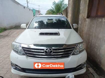 Toyota Fortuner 4x2 Manual Toyota Fortuner 4x2 Manual