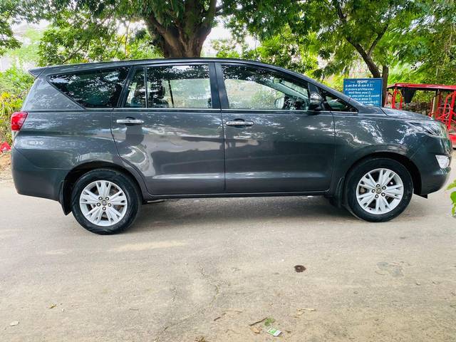 https://images10.gaadi.com/usedcar_image/3584803/original/processed_usedcar_whatsappimage2023_09_21at50012pm_2__9301695363317_1695363364.jpeg?imwidth=6401