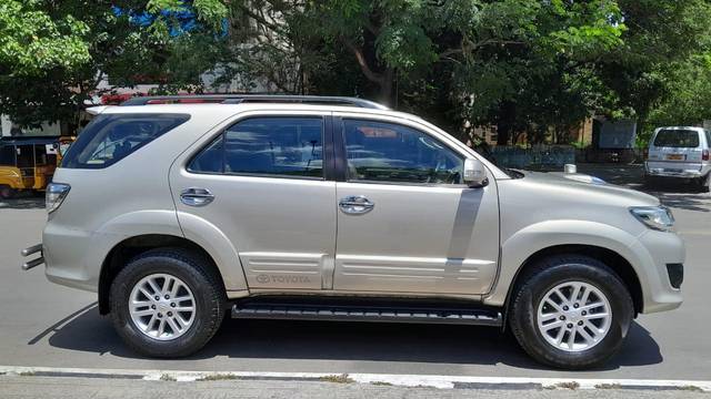 https://images10.gaadi.com/usedcar_image/3584850/original/processed_img2874897__used_car_2874897_1695364377.jpg?imwidth=6401
