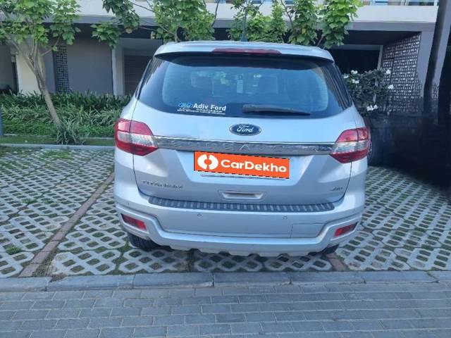 https://images10.gaadi.com/usedcar_image/3584867/original/processed_b1e9ccc6-3587-4e89-a9de-1fd5b406211b.jpg?imwidth=6401