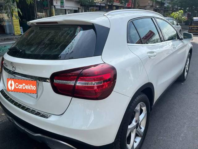 https://images10.gaadi.com/usedcar_image/3584919/original/processed_b102f296-4614-44cf-86e6-7eedc3c388dc.jpg?imwidth=6401