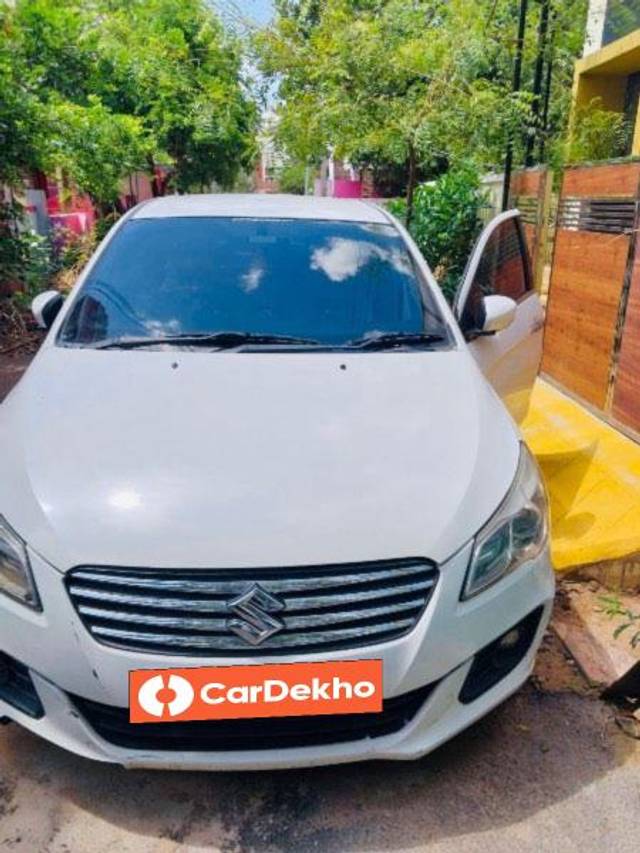 https://images10.gaadi.com/usedcar_image/3584993/original/processed_ea00a505-93b5-4772-88f0-00fee87731ce.jpeg?imwidth=6400