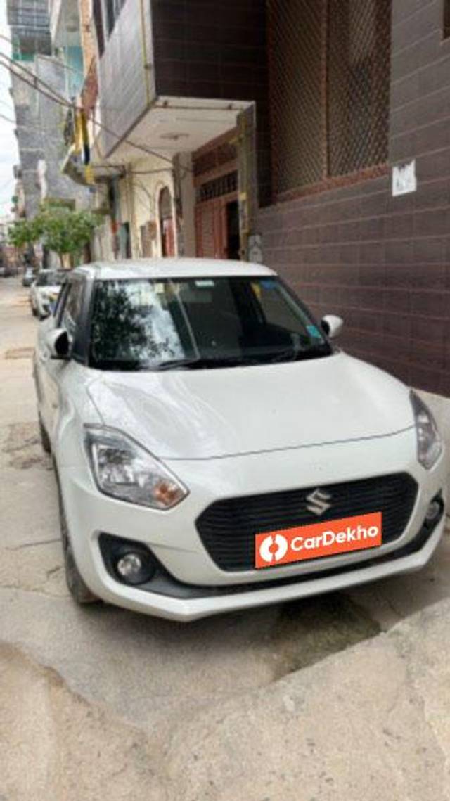 https://images10.gaadi.com/usedcar_image/3584994/original/processed_d7b61d9f-48ef-48af-95d7-a81a05d4b3da.jpeg?imwidth=6400