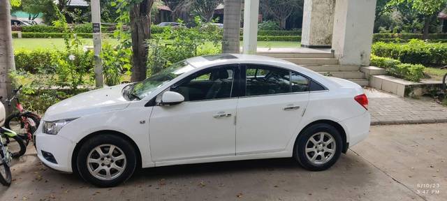 https://images10.gaadi.com/usedcar_image/3585101/original/processed_b534c79b-bc3b-40ec-b7c1-e428827e35cb.jpg?imwidth=6401